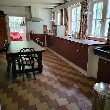 Zuidewijn 度假居